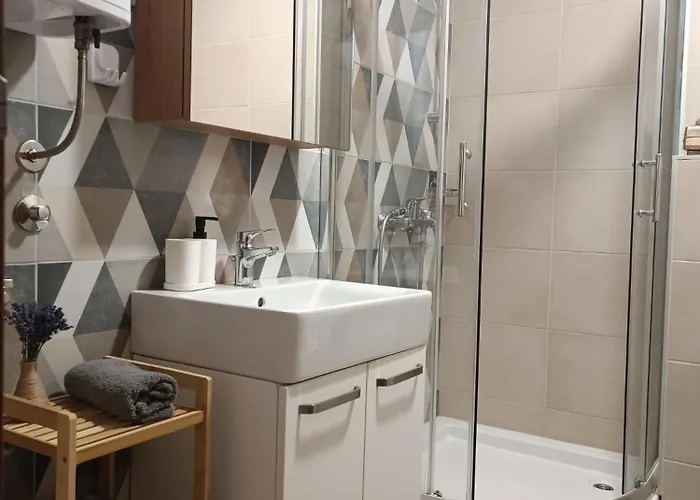 アパート Divci Nova1- A8