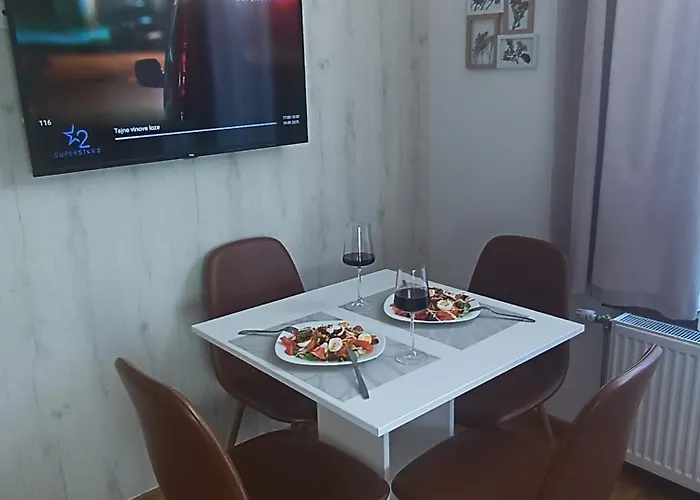 アパート Divci Nova1- A8